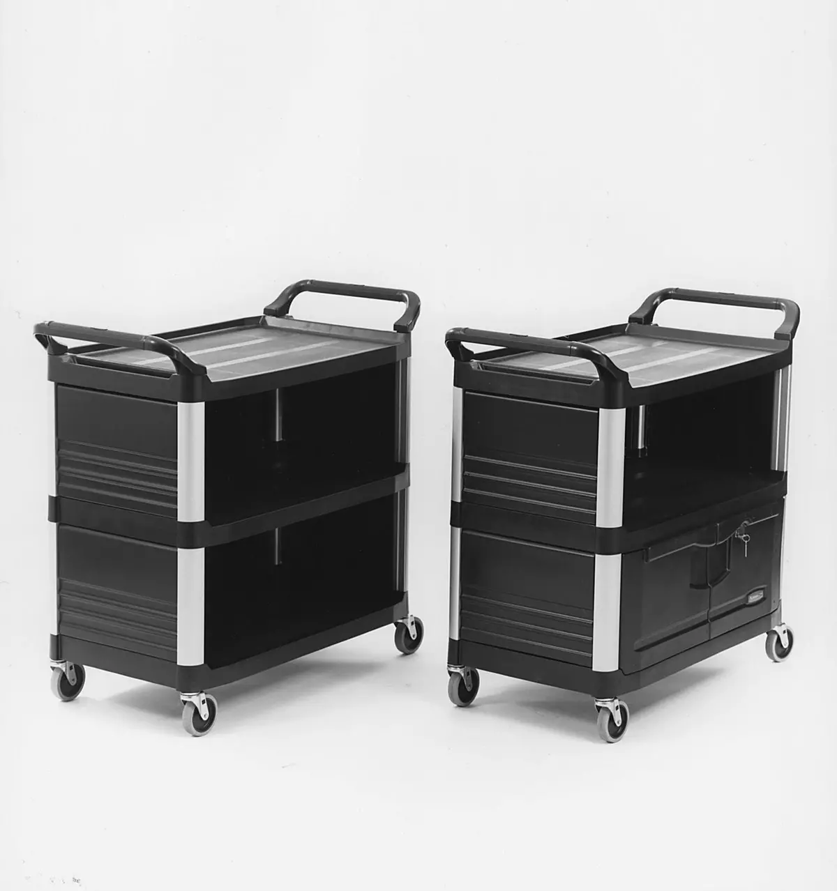 Rubbermaid X-Tra Utility Cart Enclosed On 3 Side 1