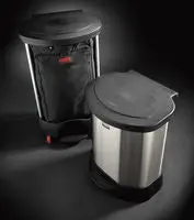 Rubbermaid Metal Step On Container 23Gal/87.1-Lit 1
