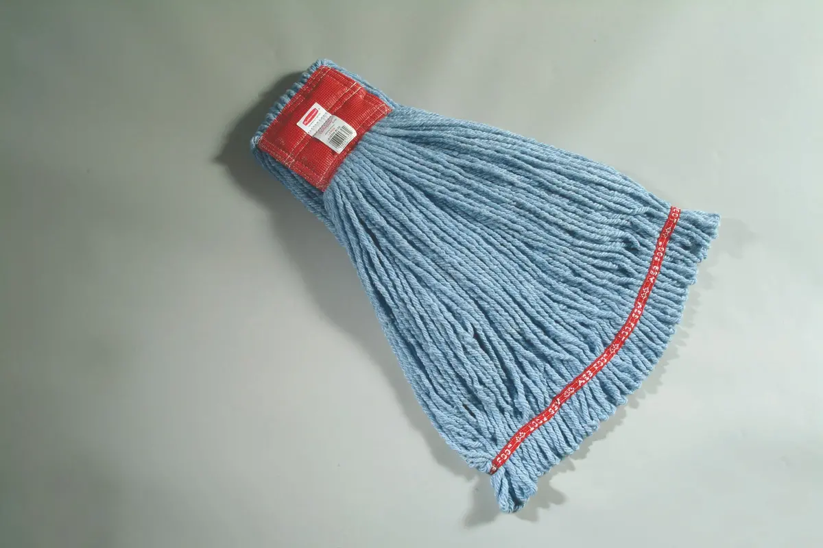 Rubbermaid Web Foot Shrinkless Mop (L) 5" H/Band Blue 1