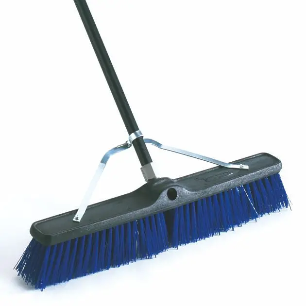 Rubbermaid Plastic Foam Block Brace Broom H/D Coarse Polypropylene & Polyst 1