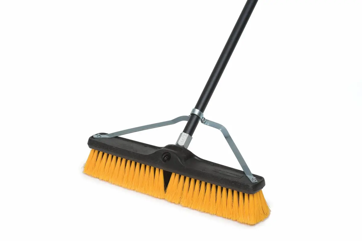 Rubbermaid Plastic Foam Block Brace Broom Multi Surface Polypropylene & Pol 1