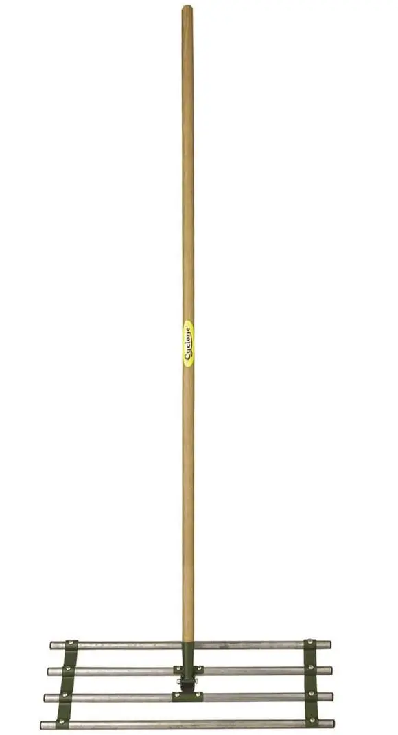Spreader Top Soil 1
