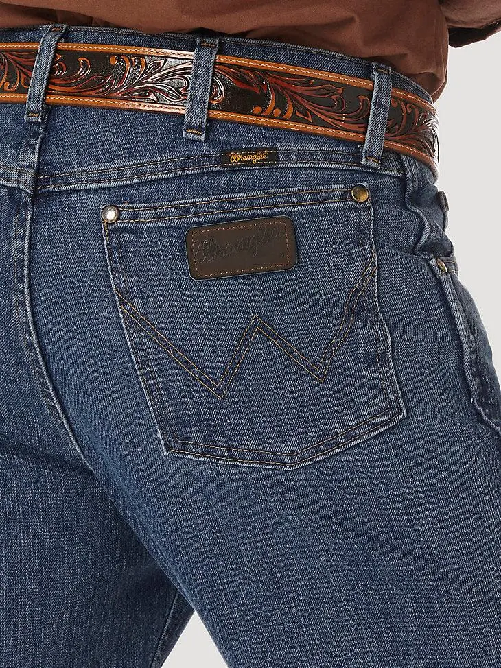 Cowboy Cut Regular Fit Jean - Mid Tint 4