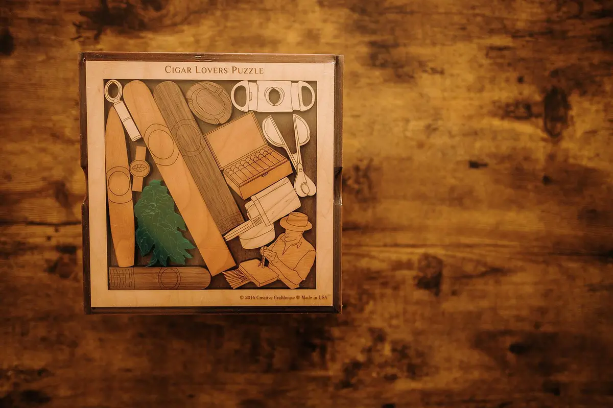 Cigar Lovers Picture Frame Puzzle 1