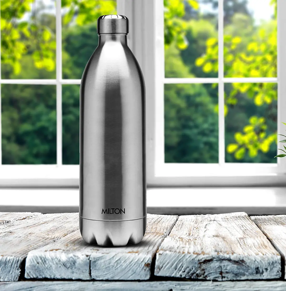 Milton Duo Dlx 1500 Thermosteel 24 Hours Hot And Cold Water Bottle With Bag, 1 Piece, 1.5 Litre, Silver | Leak Proof 1
