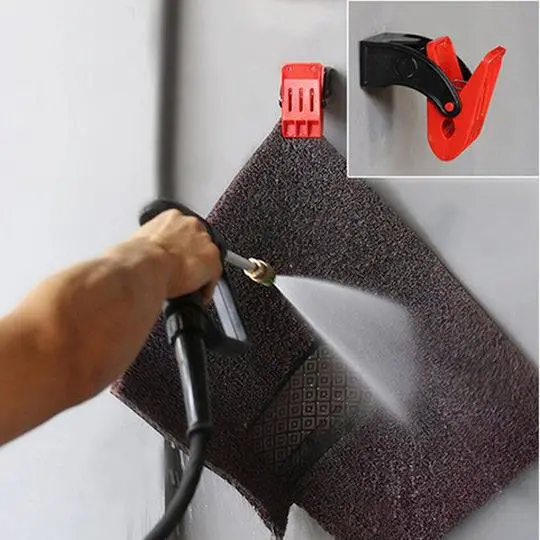 4 Pieces Plastic Hanging Clamp For Floor Mat Carpet 1