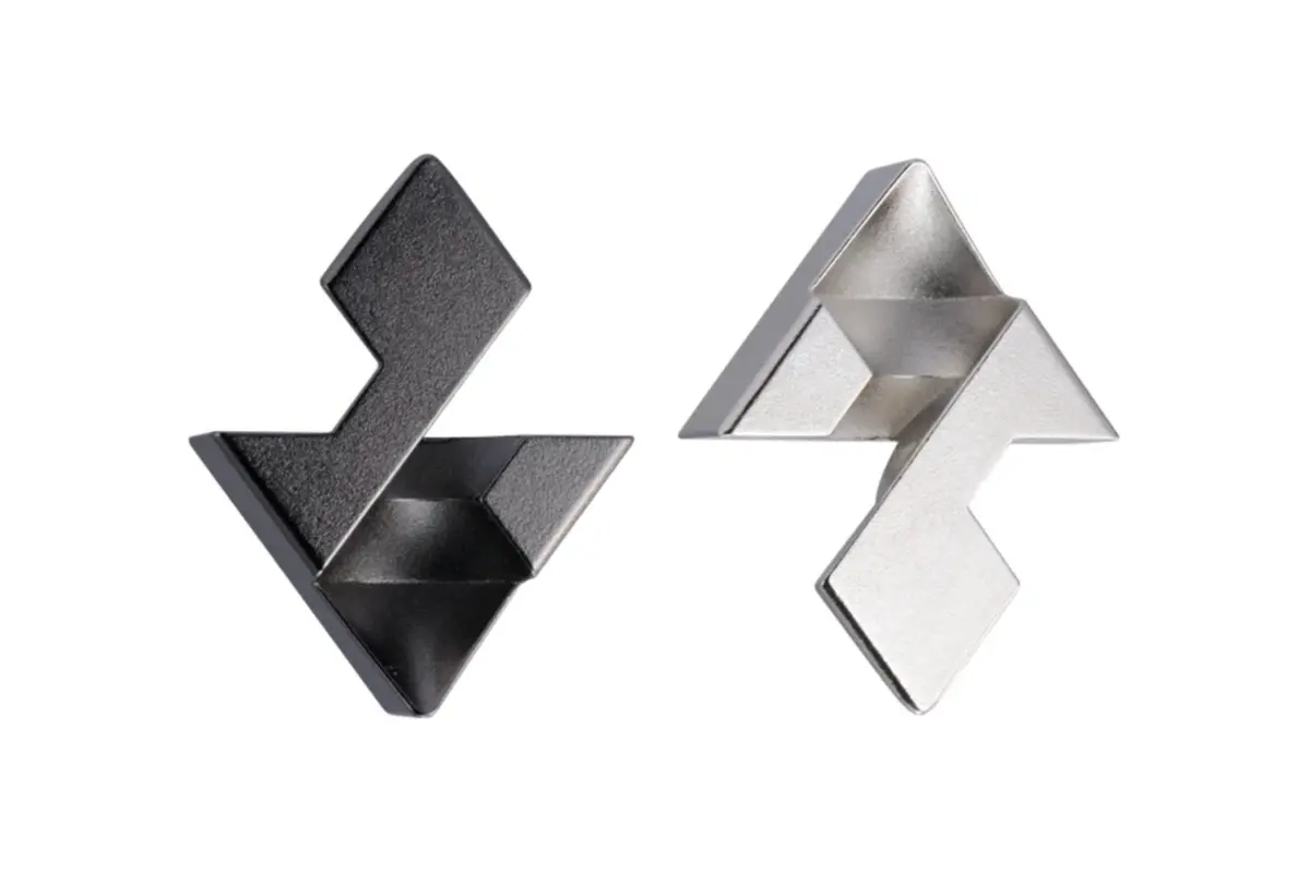 Cast Diamond Metal Puzzle – Hanayama Level 1 Puzzle 2