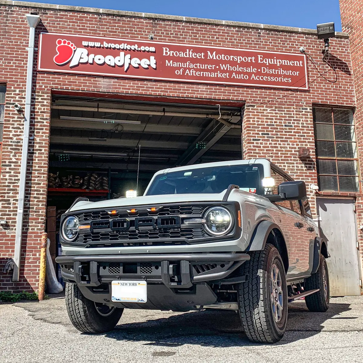 Front Steel Bumper Replacement Fits Ford Bronco 2021-2025 1