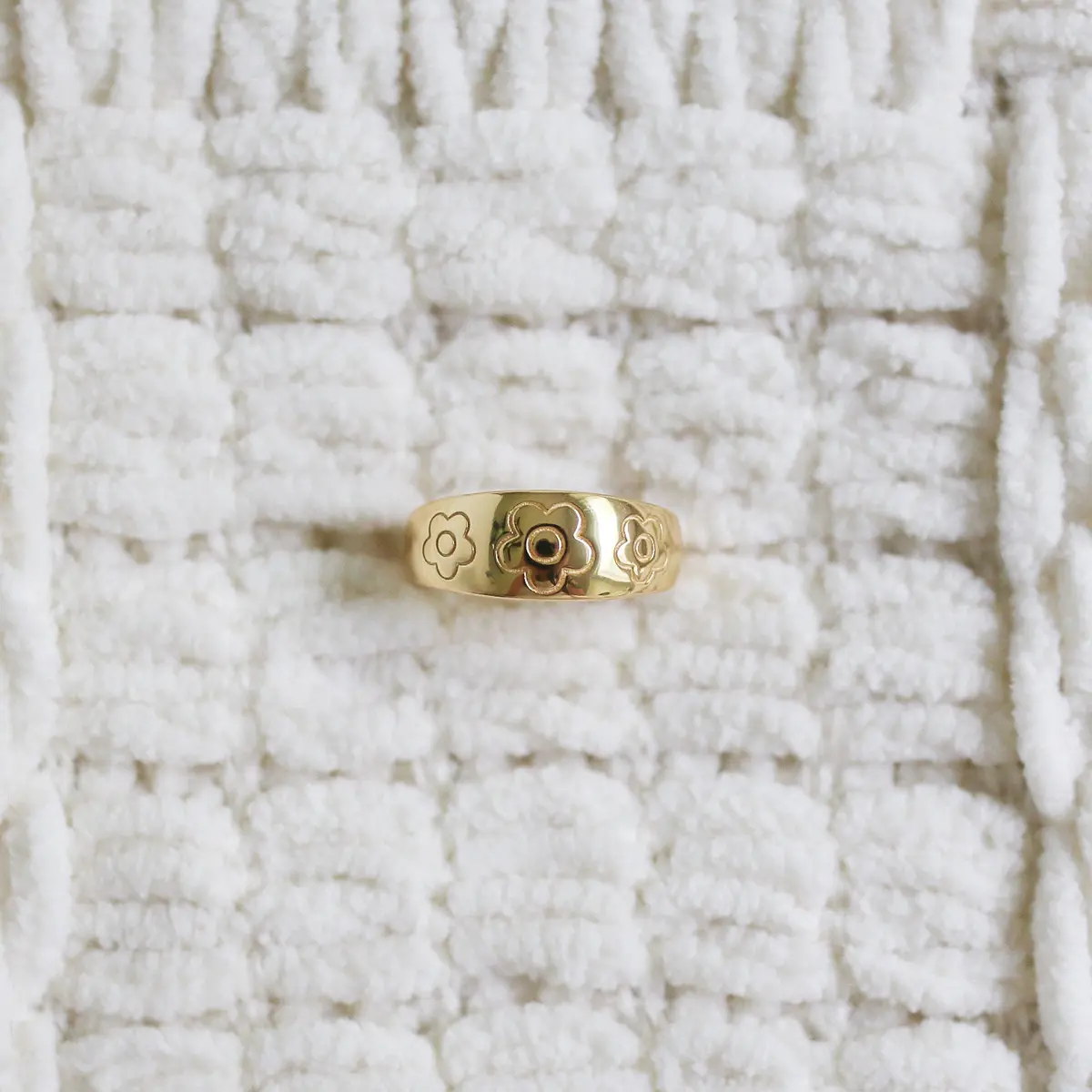 Flower Power Ring 1