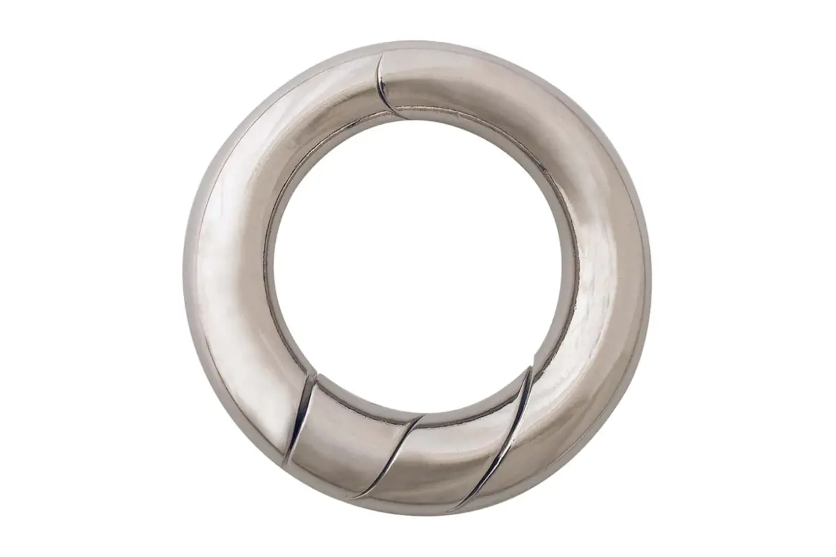 Loop Puzzle - Hanayama Metal Puzzle 1