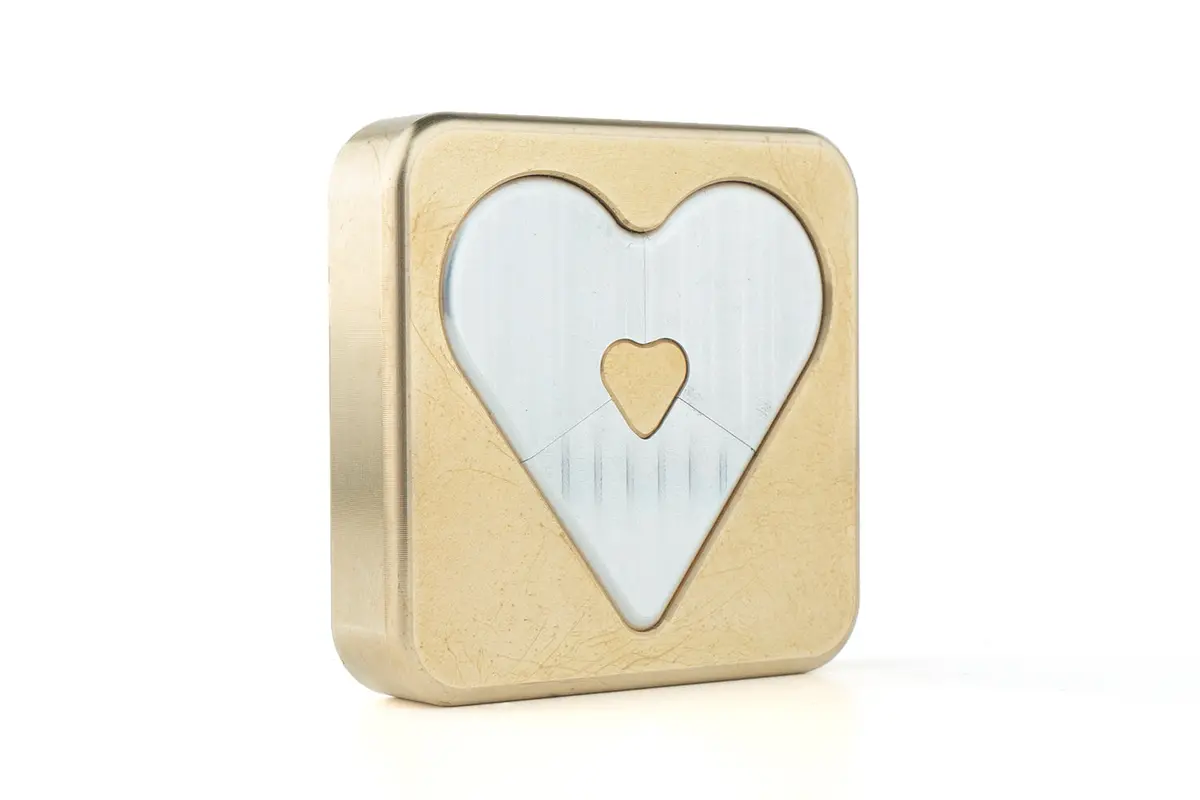 Heart In Heart - Metal Puzzle 1