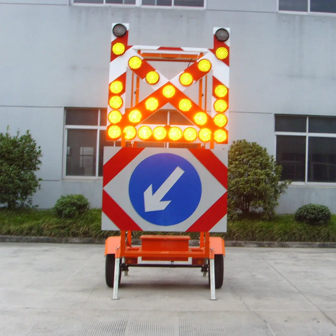Mobile Trailer Led Arrow Signal Traffic Warning Lights 2