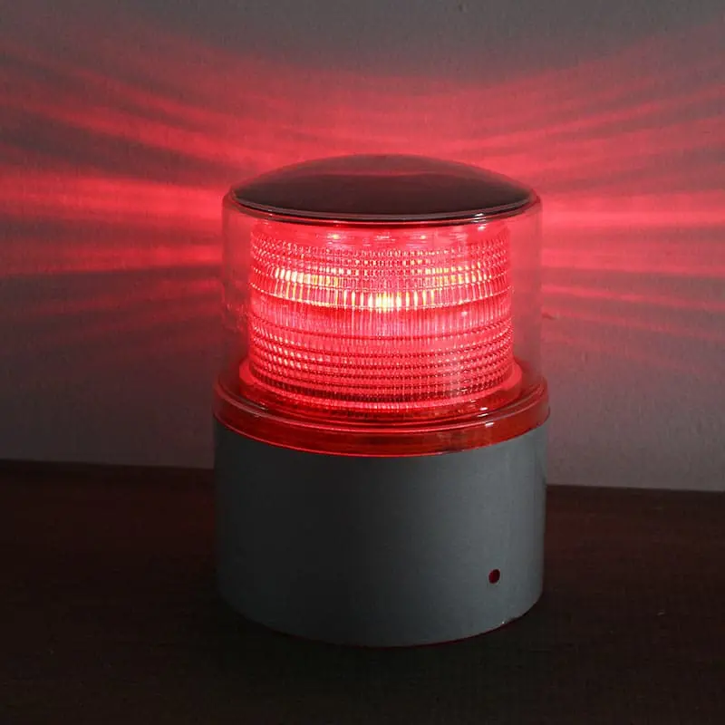 Solar Powered Warning Strobe Light Pole Mounted 1
