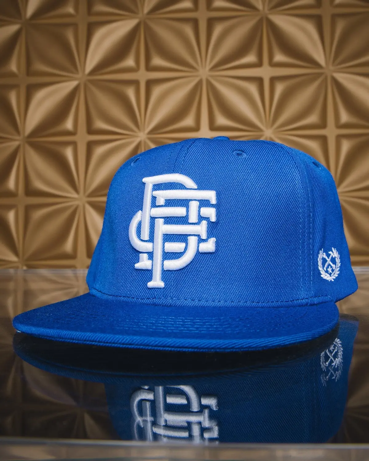 Badge Flat Bill Snapback - Blue 1