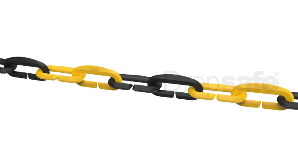 Barricade: Yellow & Black Chain - 20 Meters (66') 1