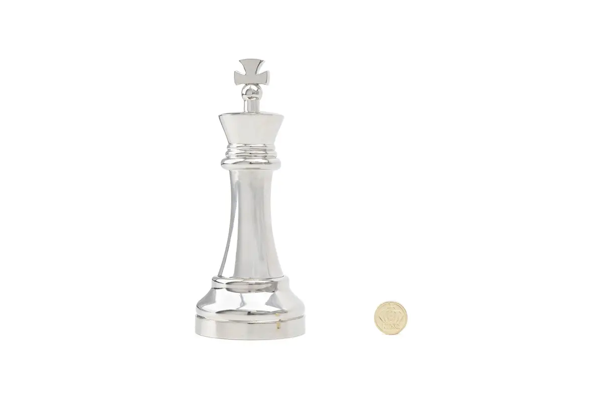 Chess King Puzzle - Hanayama Cast Chess Puzzle 2