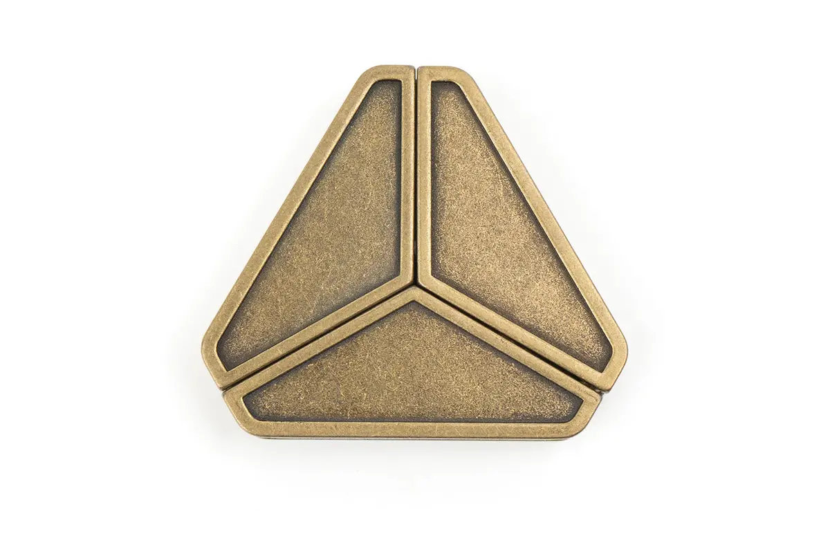 Hanayama Delta Puzzle - By Kyoo Wong 1