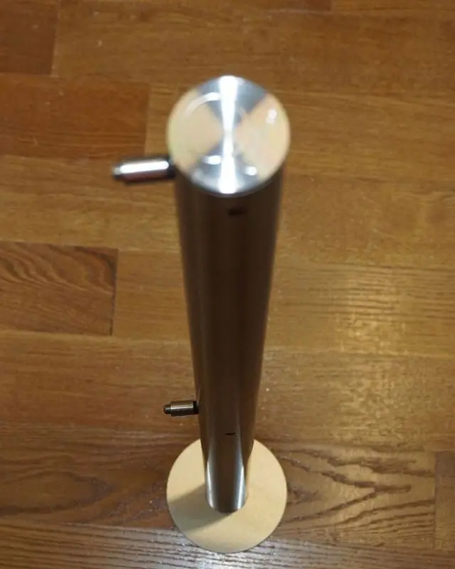 "Q-Cord" Museum Barrier With Surface Mounted (Fixed) Base 1