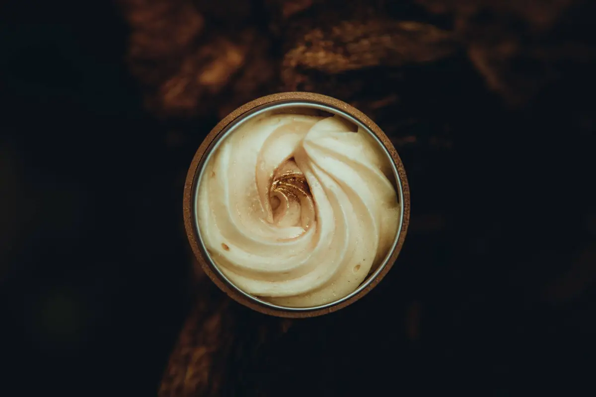 Shea & Gold Lip Balm 1