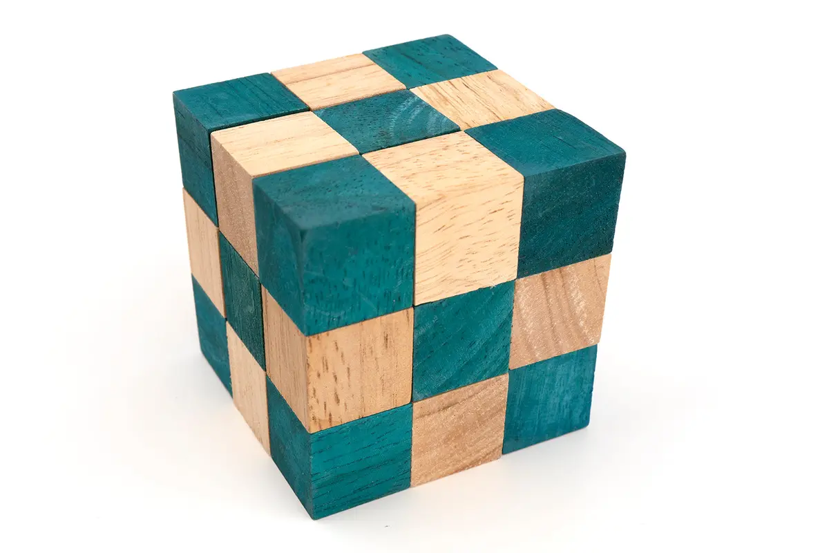 Turquoise Snake Cube Puzzle 1