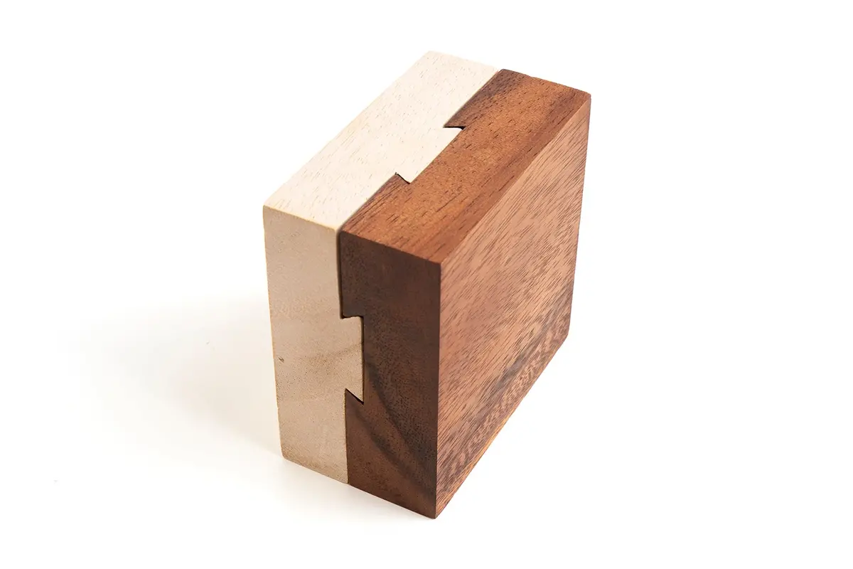 Impossible Dovetail Puzzle - Clever Trick Opening Puzzle 1