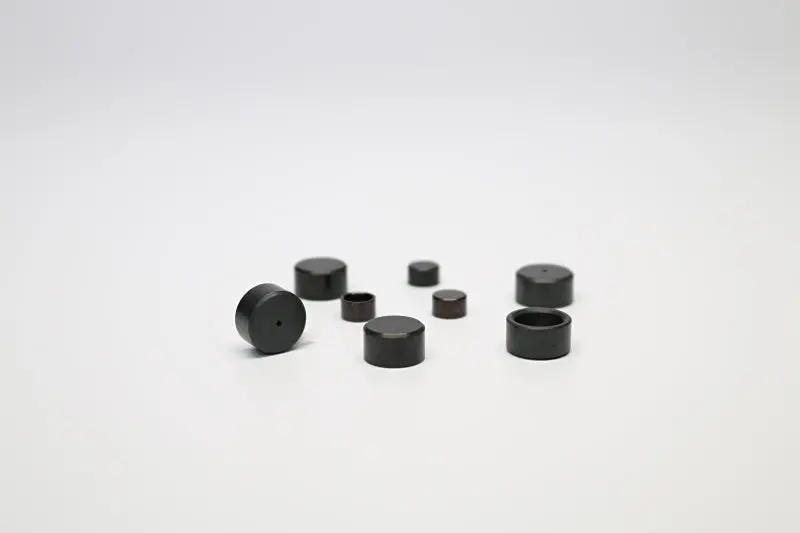 Ferrea Deep-Lash Valve Caps – 11/32" Id, 0.3415" Inner Diameter, 0.163" Depth, Set Of 16 (Designed For 0.250" Valve Tip Length) 1